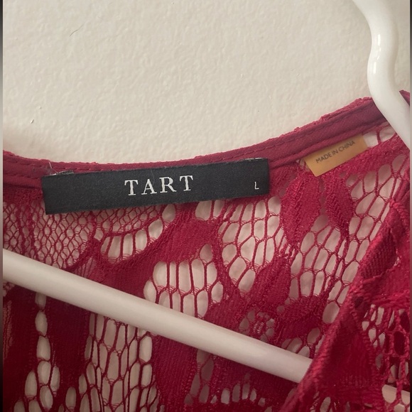 Tart lace zip up blouse - Picture 4 of 4